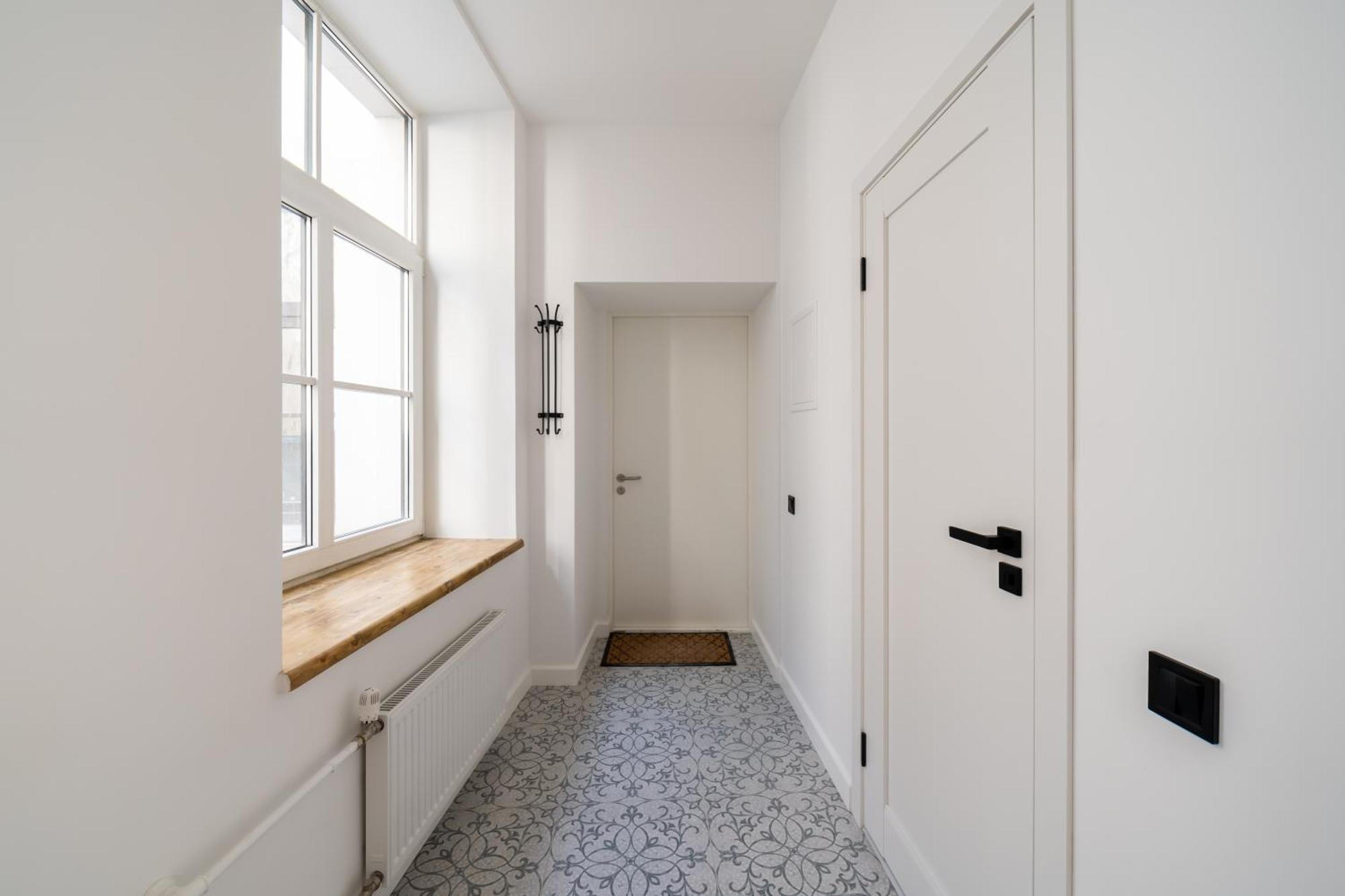 Spacious 1-Bedroom Apartment In The Heart Of Old Town Рига Экстерьер фото